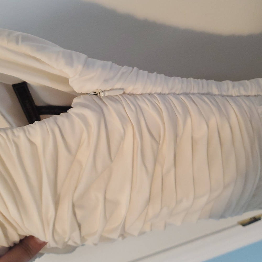 BCBGMaxAzria One-Shoulder Cream Ruched Dress - Picture 5 of 9